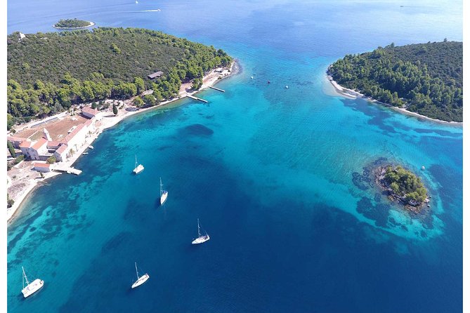 Island Vrnik - Yellow Taxi Cat - Start Time