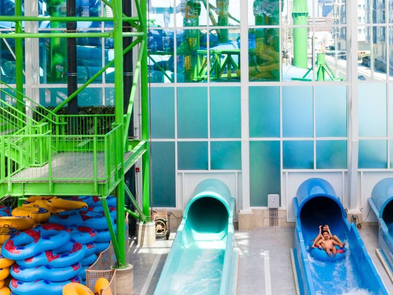 Island Waterpark at Showboat Ticket in New Jersey - Food, drinks and the practical half-day plan