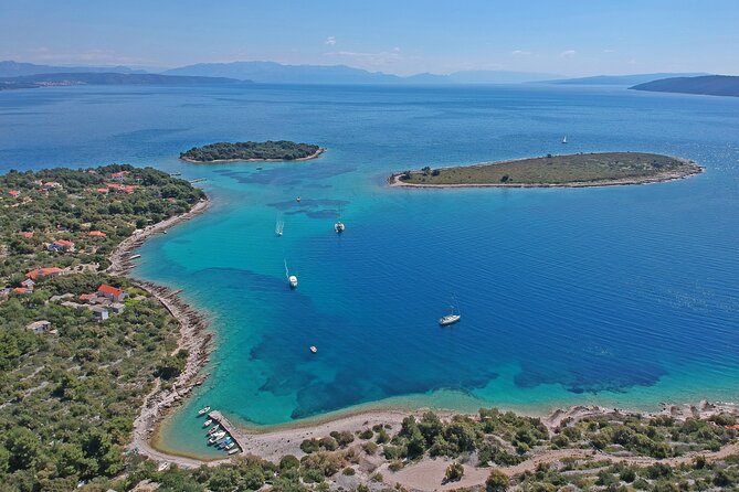 Islands Brač, ŠOlta & Blue Lagoon - Private Speedboat Tour - Pickup and Meeting Points