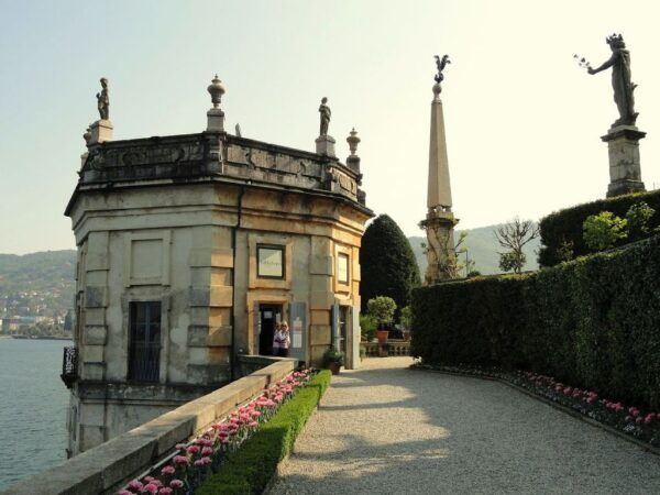 Isola Dei Pescatori and Isola Bella Hop-On Hop-Off Boat - Additional Information