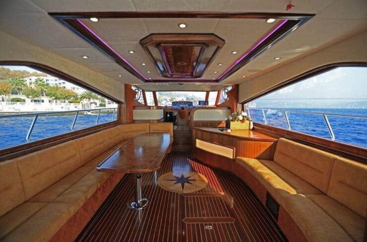 Istanbul: 2-Hour Private Bosphorus Yacht Tour - Key Points