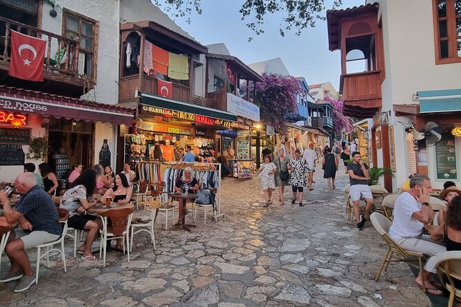 Istanbul 3-Day Private Tour of European and Asian Side - Meeting Points and Pickup Information