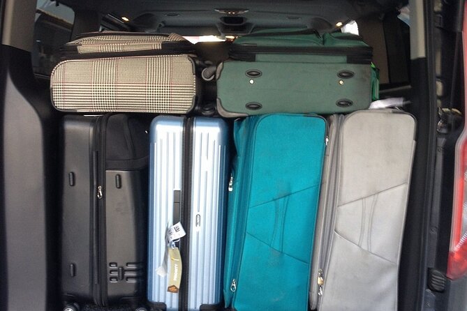Istanbul Airport to City Center for Two Way - Meeting, Pickup, and Drop-off Details
