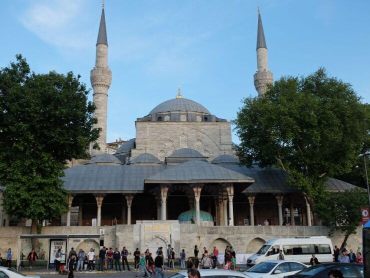 Istanbul: Asian Continent Highlights Walking Tour - Duration and Location