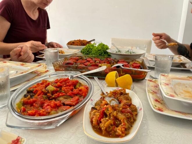 Istanbul Authentic Turkish Family Dinner With Eastern Family - Meeting Location
