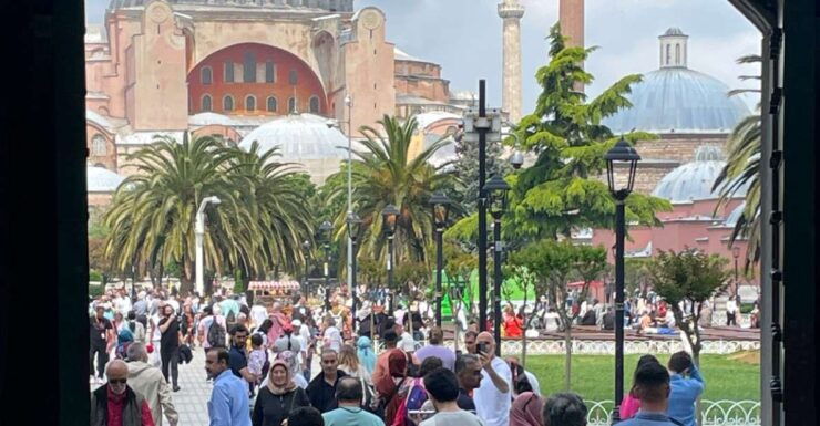 Istanbul: Basilica, Topkapi, Blue Mosque & Hagia Sophia Tour - Tour Overview