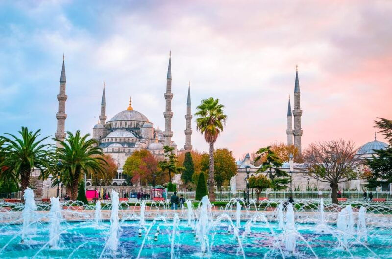 Istanbul: Blue Mosque and Hagia Sophia Tour w/Entry Tickets - Meeting Point and First Impressions