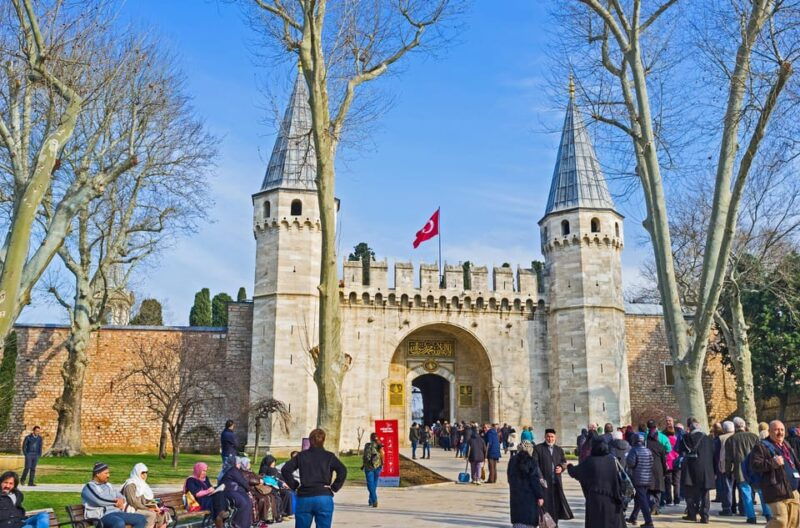 Istanbul: Blue Mosque, Hagia Sofia & Topkapi Palace Day Tour - Good To Know