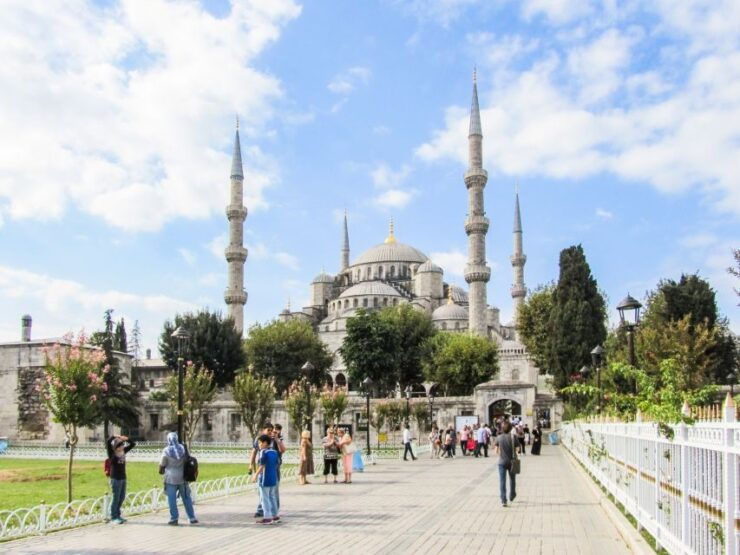 Istanbul: Blue Mosque & Hagia Sophia Small-Group Tour - Tour Duration and Language Options