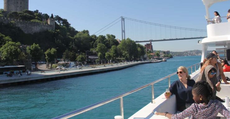 Istanbul: Bosphorus and Black Sea Cruise With Lunch - Key Points