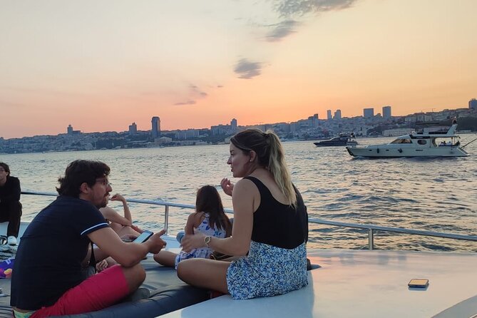 Istanbul Bosphorus Boat Cruise Tour ( MORNİNG or SUNSET ) - Tour Duration and Pickup Service