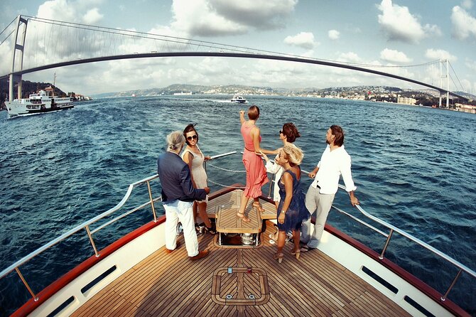 Istanbul Bosphorus Boat Cruise Tour ( MORNİNG or SUNSET ) - The Sum Up