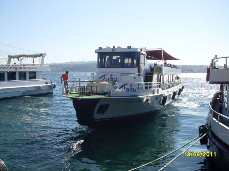Istanbul: Bosphorus Boat Tour and Two Continents With Lunch - Experience Highlights