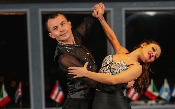 Istanbul: Bosphorus Catamaran Cruise With Dinner Show - What to Expect on Board