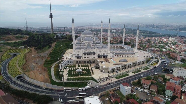 Istanbul: Bosphorus Cruise and Asian-European Adventure - Itinerary Highlights