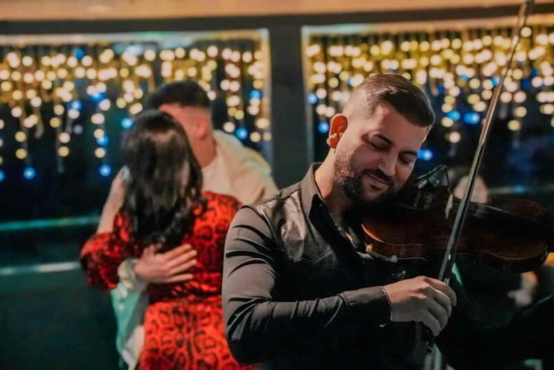 Istanbul: Bosphorus Cruise Dinner, Show & Alcoholic Drinks - Who Will Appreciate This Tour?