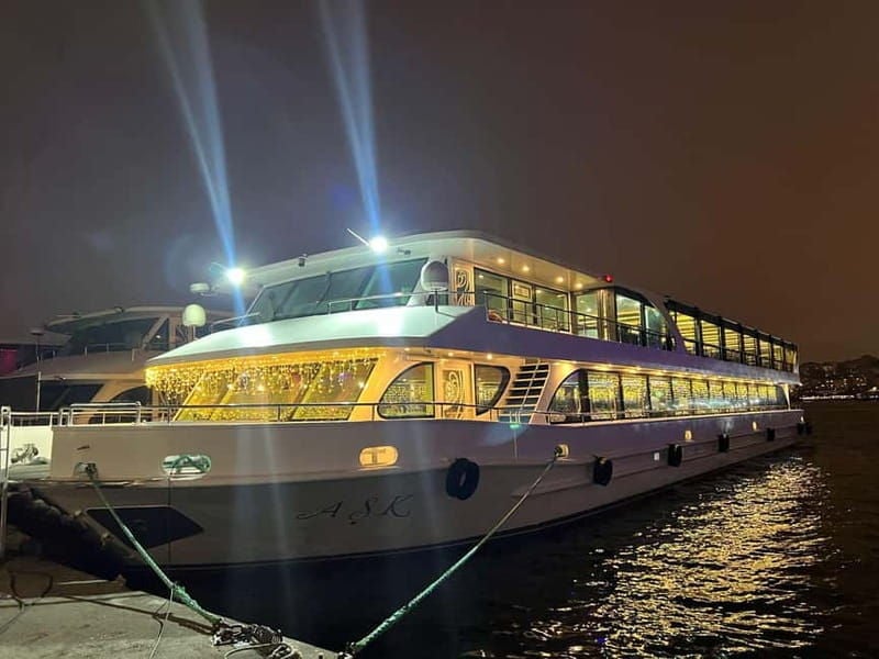 Istanbul: Bosphorus Cruise Dinner, Show & Alcoholic Drinks - Authentic Guest Perspectives and Tips