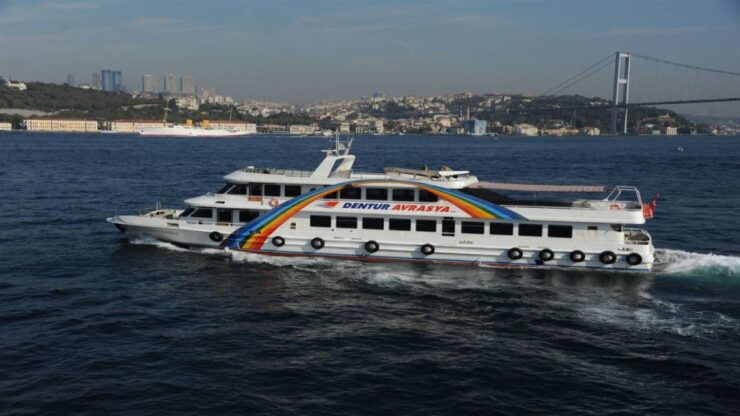 Istanbul: Bosphorus Cruise With Audio App - Experience Highlights
