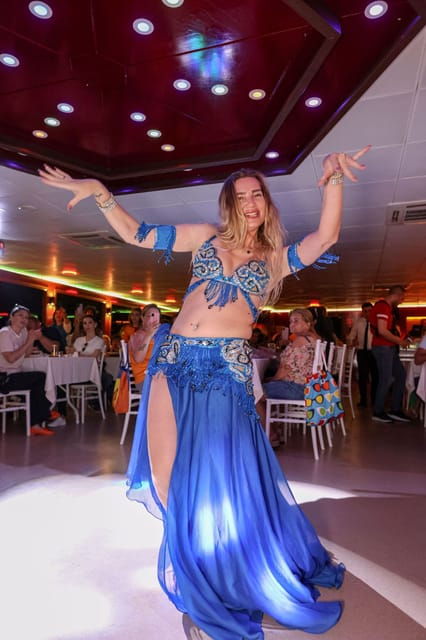 Istanbul: Bosphorus Dinner Cruise , Unlimited Drinks, & Show - Key Points
