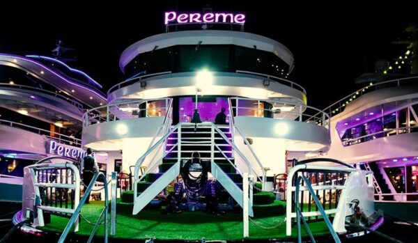Istanbul: Bosphorus Dinner Cruise , Unlimited Drinks, & Show - Accessibility Features