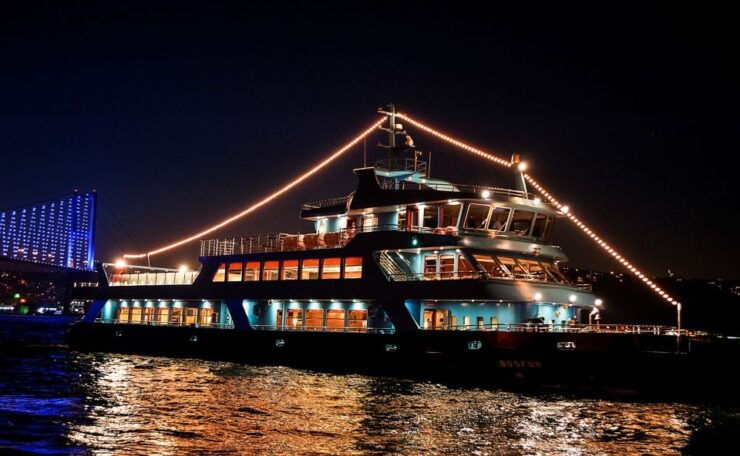Istanbul: Bosphorus Dinner Cruise W/ Drinks & Entertainment - Highlights