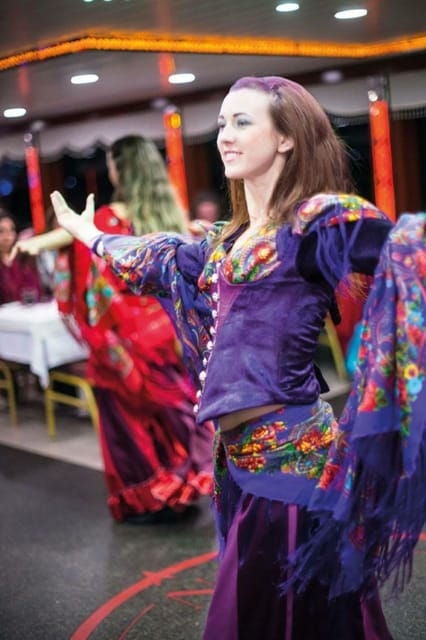 Istanbul: Bosphorus Dinner Cruise with Entertainment - Who Should Consider This Experience?