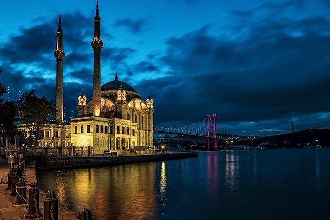 Istanbul Bosphorus Dinner Cruise With Live Dance Performances - Experience Overview