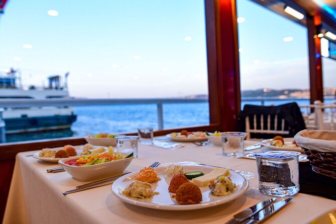 İStanbul Bosphorus Dinner Cruise With Traditional Turkish Show - Common Questions