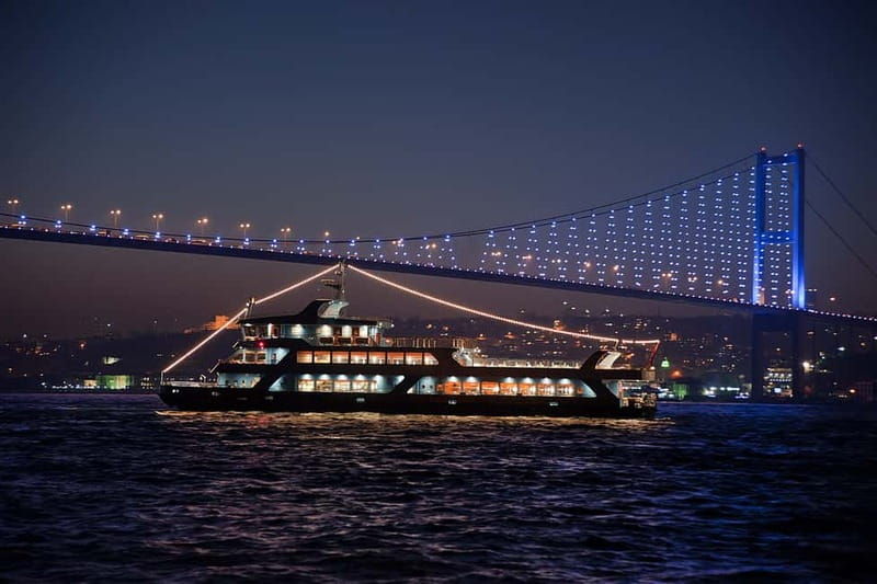 Istanbul: Bosphorus Dinner Cruise with Turkish Night Show - What To Expect