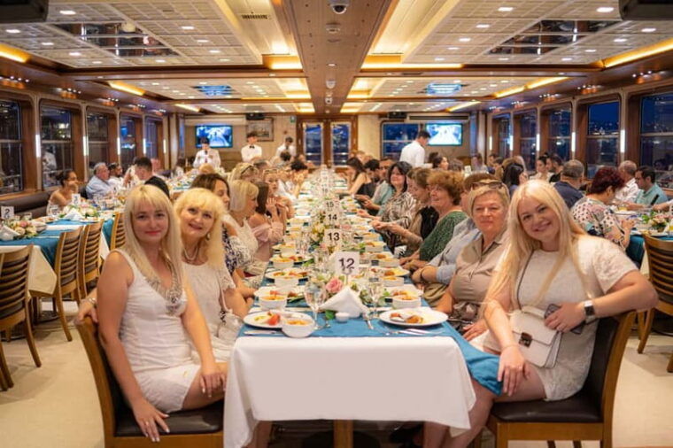 Istanbul: Bosphorus Dinner Cruise with Turkish Night Show - Who Is This Tour Best For?