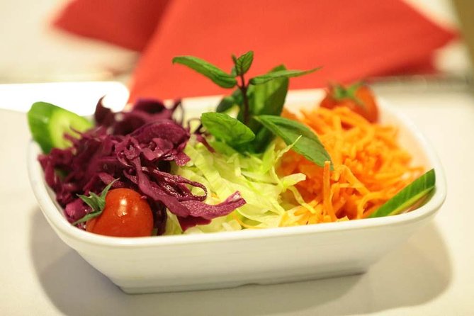 Istanbul Bosphorus Dinner Cruise With Turkish Show - Common Questions