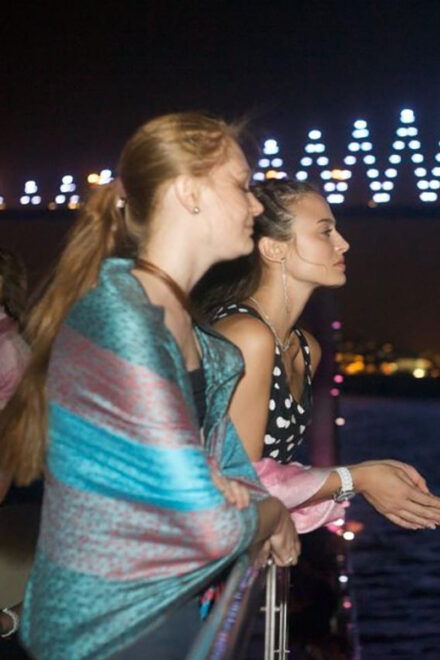 Istanbul: Bosphorus Night Dinner Cruise With Private Table - Languages Offered