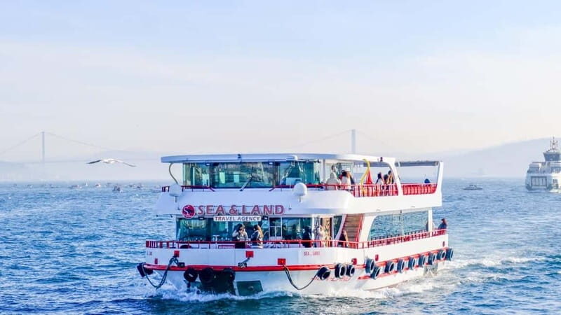 Istanbul: Bosphorus Sightseeing Cruise Tour with Audio Guide - The Itinerary: What Can You Expect?