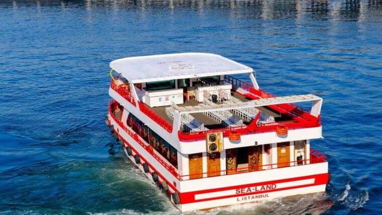 Istanbul: Bosphorus Sightseeing Cruise Tour with Audio Guide - Is It Worth the Price?