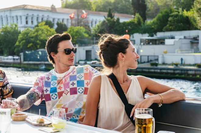 Istanbul: Bosphorus Sunset Cruise on a Luxurious Yacht - Important Information