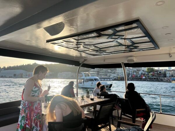 Istanbul: Bosphorus Sunset Cruise on a Luxury Yacht - What to Bring