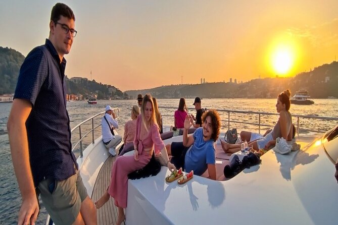 Istanbul Bosphorus Sunset Cruise on Luxury Yacht - Meeting and Pickup Information
