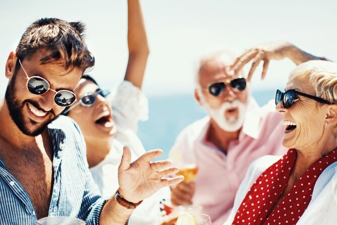 Istanbul Bosphorus Sunset Cruise on Luxury Yacht With Guide - Tour Highlights