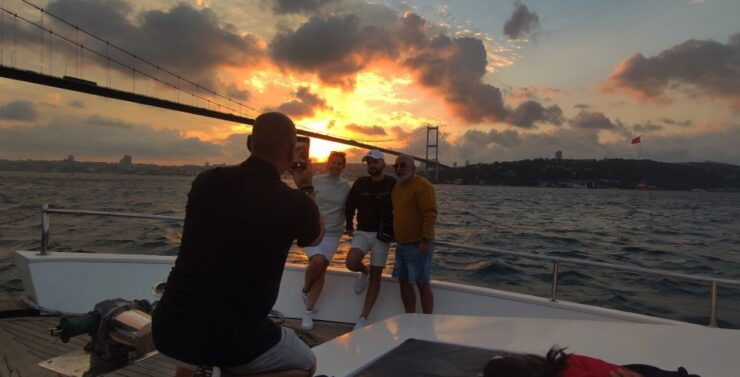 Istanbul: Bosphorus Sunset Cruise With Snacks and Drinks - Activity Details