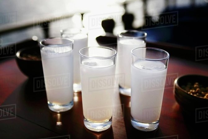 Istanbul by Night: Dining Out in a Turkish Way - Savoring Simit and Meze at a Meyhane