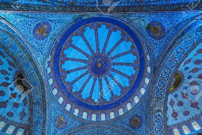 Istanbul Classics With Hagia Sophia, Blue Mosque, Topkapı Palace & Grand Bazaar - Explore Istanbuls Byzantine History at Hagia Sophia