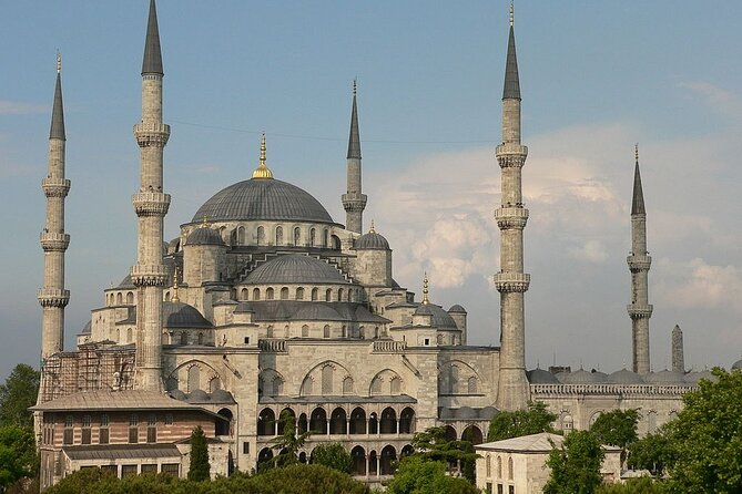 Istanbul Classics With Hagia Sophia, Blue Mosque, Topkapı Palace & Grand Bazaar - Discover the Architectural Beauty of the Blue Mosque