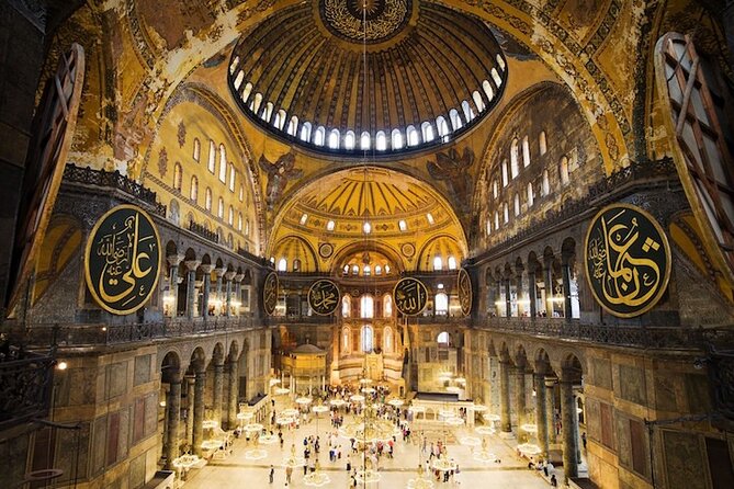 Istanbul Classics With Hagia Sophia, Blue Mosque, Topkapı Palace & Grand Bazaar - Experience the Vibrant Atmosphere of the Grand Bazaar