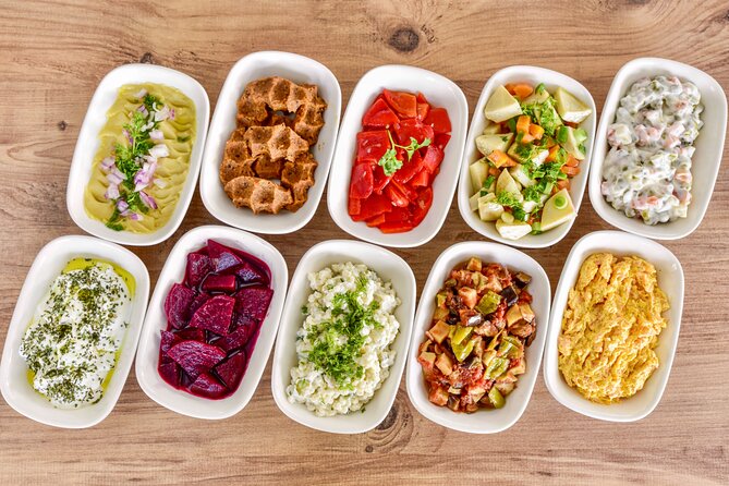 Istanbul Culinary Tour: Local Tavern and Gourmet Street Foods - Tour Guide and Cultural Insight