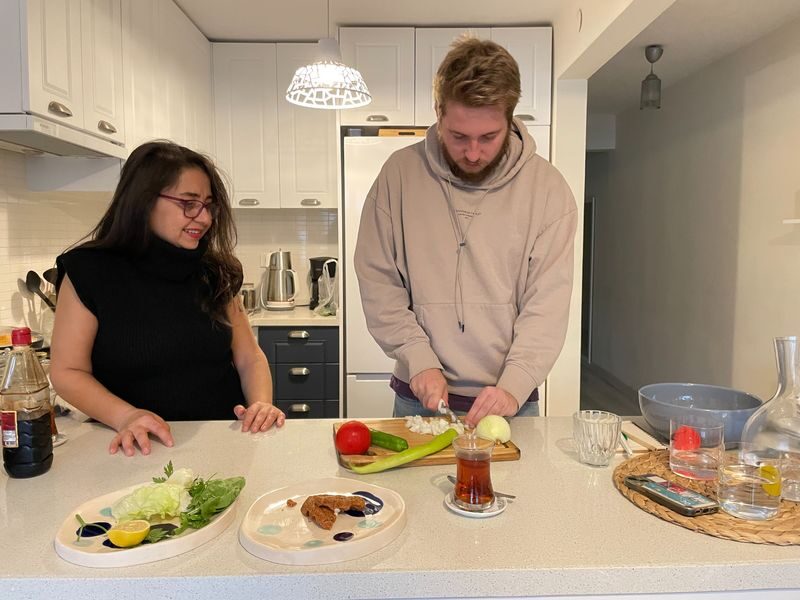 Istanbul Cultural Cooking Course in City Center - Dinner, conversation, and local advice