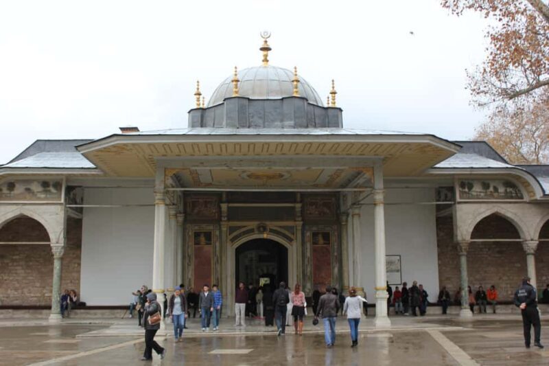 Istanbul: Customizable Private Guided Walking Tour - Who is this tour best suited for?