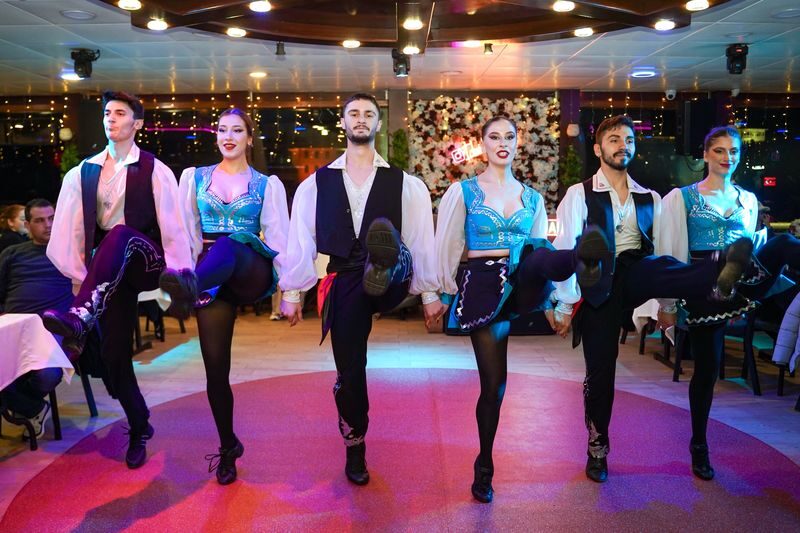 Istanbul Dinner Cruise and Entertainment with Private Table - A private table gives you a base, not a guarantee of perfect seating
