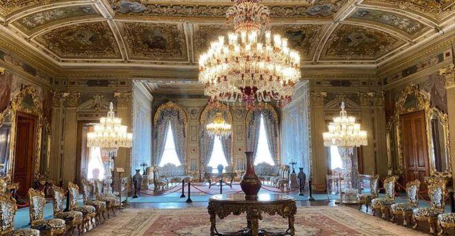 Istanbul: Dolmabahce Palace & Bosphorus by Boat Full Day Tour - Experience Expectations