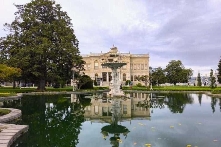 Istanbul: Dolmabahce Palace Skip-the-Ticket-Line Entry - Key Points