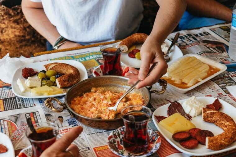 Istanbul: European and Asian Side Guided Foodie Walking Tour - Who Will Love This Tour?
